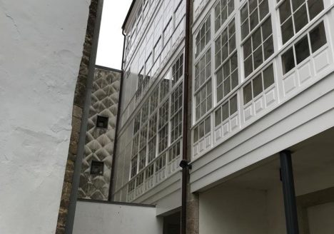 Restauración de galería tradicional de madera